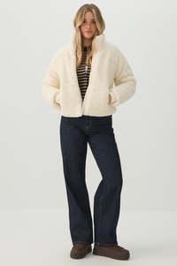 Veste Sherpa personnalisée pour femme – Qualité supérieure, tissu respirant – Vente en gros, veste polaire personnalisée pour femme, vêtements d'extérieur OEM - Product Image 6