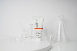Espuma Facial Acssak Acne Clear 120ml con Ácido Salicílico y Extracto de Centella Asiática, Ligeramente Ácida para Piel Propensa al Acné - Product Image 2