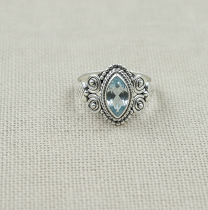 Bague en argent sterling 925 avec topaze bleue naturelle, faite à la main, style vintage bohème, pierre précieuse marquise, bijou statement, cadeau élégant pour femme - Product Image 1