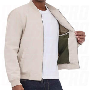 เสื้อแจ็คเก็ตบอมเบอร์น้ำหนักเบาสำหรับผู้ชาย กันลม กันน้ำ เสื้อคลุมลำลอง ใส่ได้ทุกฤดู เหมาะสำหรับการเดินทาง แฟชั่นสตรีท - Product Image 4