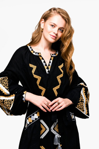 Vestido Maxi de Algodón Bordado Estilo Boho para Mujer, Diseño Geométrico Negro, Cuello en V, Manga con Borlas, Cintura Ajustable con Lazo, Vestido Étnico - Product Image 4