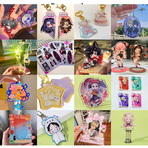 Porte-clés en acrylique personnalisé avec design d'animation Porte-clés transparent en résine époxy avec design de bande dessinée personnalisé - Product Image 4
