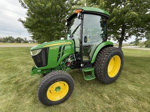 Tractor Compacto de Servicio Pesado 2026 4052R de Alto Rendimiento para Suministro a Granel - Product Image 6