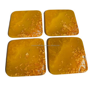 Sous-verres modernes en résine époxy à deux tons, verres élégants faits à la main, décor de table de designer artistique pour les espaces de repas et de vie - Product Image 3