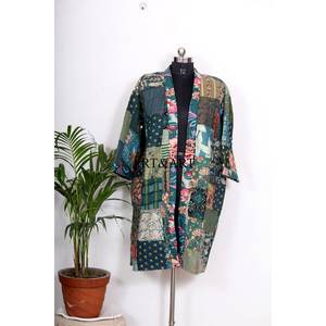 Albornoz kimono de seda vintage con diseño indio Kantha, el más adorable y elegante, con parches y manga larga para dormir. - Product Image 3