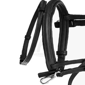 Bridas para Caballo de Cuero de Calidad Exclusiva y Ligeras con Cabezal Moldeado Ligeramente Curvado de Alexandria Industries - Product Image 4