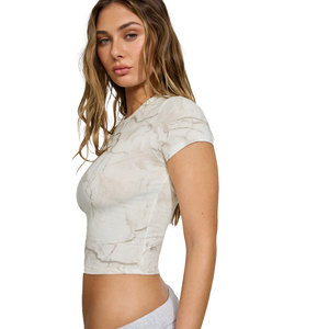 Haut court pour femme Solid Trader, confort quotidien, léger, respirant, absorbant l'humidité, texture douce, style minimaliste moderne - Product Image 6