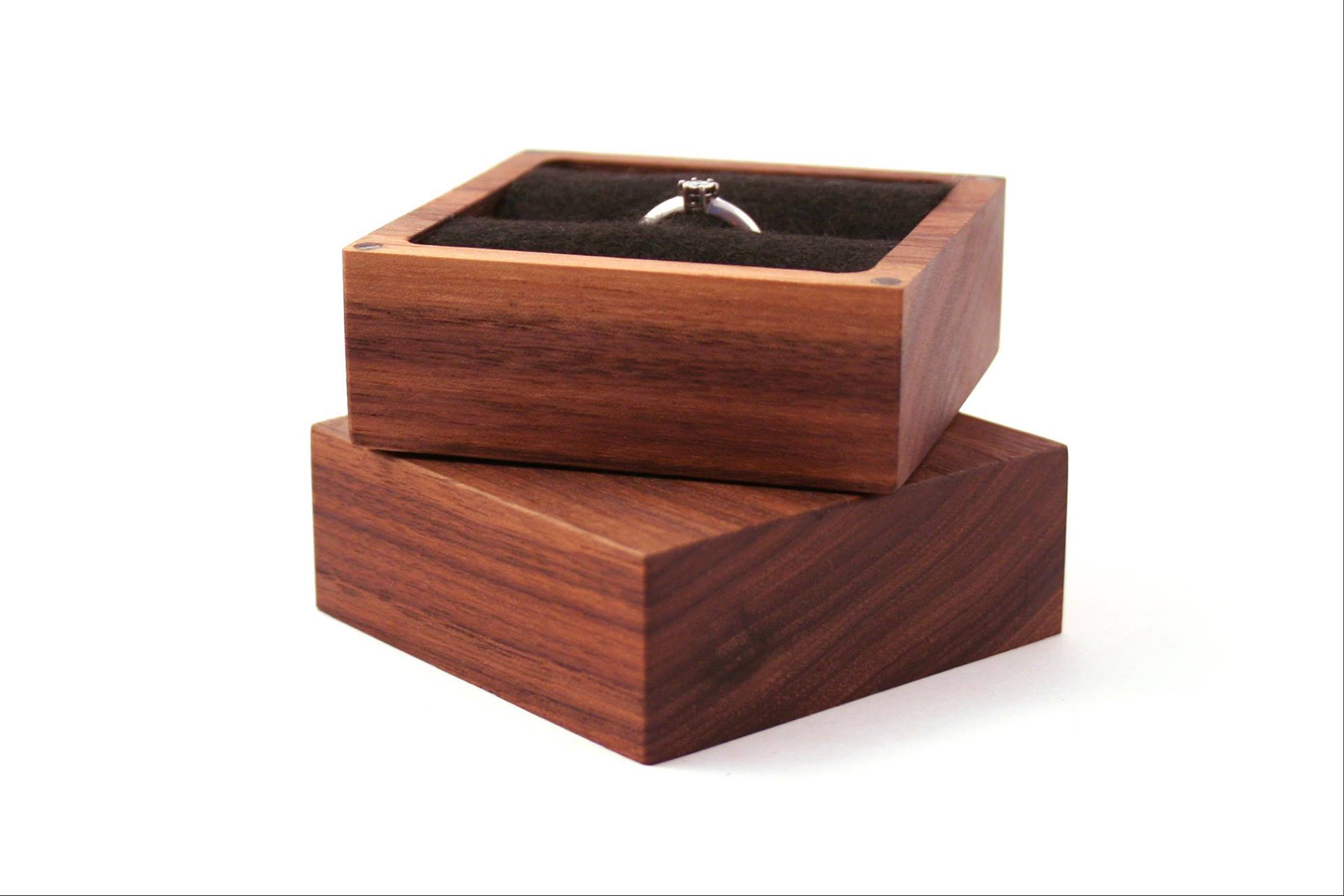 Noyer naturel (brun chocolat foncé)