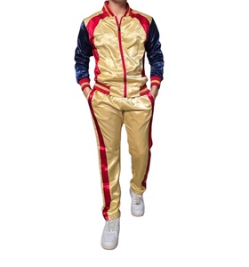Conjunto Deportivo de Dos Piezas en Satén Brillante Rojo Dorado con Franjas Laterales para Hombre y Mujer, Ideal para Ropa Casual y a la Moda - Product Image 5