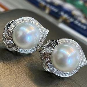 Pendientes de Perlas de Agua Dulce Púrpuras de 9-10 mm, Plata 925, Diseño Elegante, Luz Intensa, Diseño Fino y Delicado para Mujer - Product Image 1