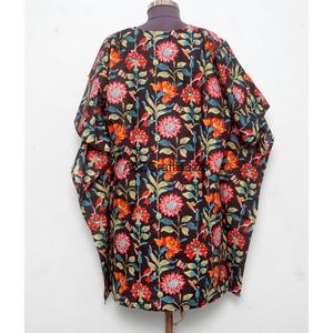 เดรสสั้นคอวีผ้าฝ้ายอินเดียลายดอกไม้ทำมือรักษ์โลก-ดีไซน์โลโก้ด้านหน้าสุดเซ็กซี่สำหรับใส่ทุกวัน ลายพิมพ์บล็อก - Product Image 6