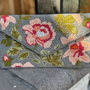 Sac à main artisanal indien de luxe décontracté, fait main, durable, avec poignée en perles de verre multicolores et forme baguette - Product Image 4