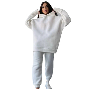 ชุดจ็อกกิ้งผู้หญิงไซส์ใหญ่แบบสั่งทำพิเศษสำหรับฤดูหนาว ทรงหลวมไหล่ตก พร้อมโลโก้สั่งทำ ชุดฮู้ดดี้ 2 ชิ้น สวมใส่สบาย - Product Image 5