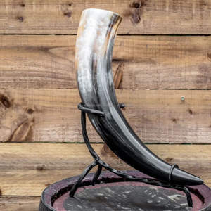 Cuerno Decorativo Ecológico de Acabado Fino de la India, Tallado con Motivos de Animales y Estilo Religioso - Product Image 4