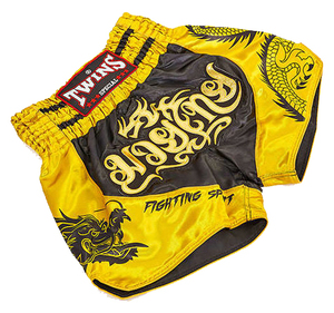 Pantalones Cortos de Muay Thai y MMA Twins Dragon, Amarillos con Estampado Negro, Ropa Deportiva para Hombre, Corte Regular, Transpirables, de Poliéster Satinado - Product Image 1