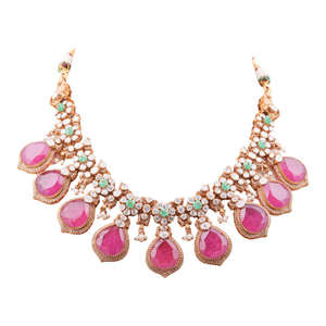 Juego de pendientes de plata de ley 925 con rubíes, diamantes Polki y esmeraldas en forma de pera, modelo Royal Gulabi Rani Haar Gajaah, para mujer. - Product Image 3