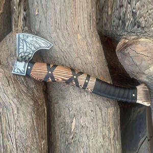 Hacha Vikinga Hecha a Mano de Grado Industrial con Hoja de Acero al Carbono y Mango de Madera Envolvente para Acampar al Aire Libre y Cortar Leña - Product Image 2