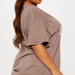 เสื้อยืดสตรีทแวร์ผ้าฝ้ายทรงโอเวอร์ไซส์สุดหรู ดีไซน์วินเทจ พิมพ์ลายตัวเลข สวมใส่สบาย ทรงหลวม รับผลิตแบบ OEM แบรนด์ส่วนตัว ขายส่ง - Product Image 2