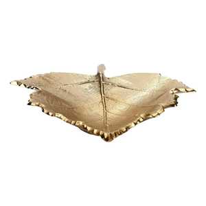 Magnifique bol en métal en forme de feuille dorée, fait main, style glamour, plat de service décoratif pour usage hôtelier, également destiné à la décoration. - Product Image 2