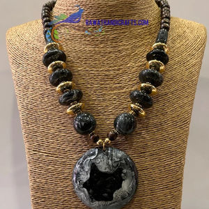 Collares de cuentas de resina, joyería hecha a mano con cuentas personalizadas a la moda para mujeres y niñas, hecha en la India, - Product Image 1