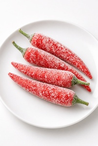 Chile Rojo Entero Sin Tallo Congelado IQF Premium, 24 Meses de Vida Útil, Suministro a Granel para Mercados Alimenticios Internacionales - Product Image 1