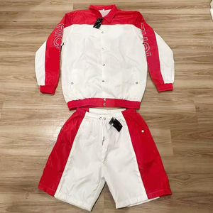Ensemble homme sur mesure de haute qualité, coupe-vent deux pièces en polyester et nylon, avec fermeture éclair, short et survêtement - Product Image 3