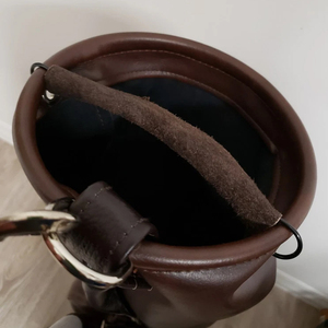 กระเป๋ากอล์ฟหนังแฟชั่นใหม่ ราคาสมเหตุสมผล ขายส่ง ดีไซน์หรูหรา วัสดุหนังกันน้ำ สำหรับทุกเพศ - Product Image 4