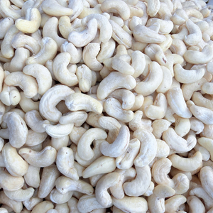 Nueces de Anacardo a Granel de Fábrica Confiable, Kaju a Granel SANTIGO, Exportadas a Todo el Mundo - Product Image 1