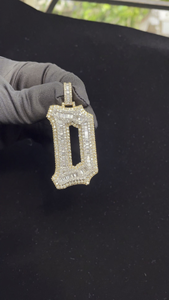 Collier Pendentif Zéro Iced Out Luxe Hip Hop avec Breloque Numérique et Pierres Baguette Brillantes Dorées - Product Image 5