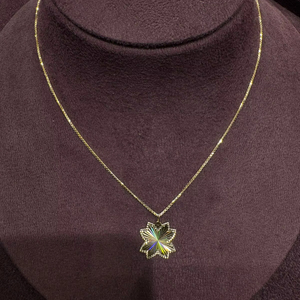 Ensemble de chaînes classiques et tendance pour femmes en or jaune 18 carats rhodié, idéal pour le quotidien, les fêtes, les fiançailles, les mariages, la Saint-Valentin, ou comme cadeau glamour. - Product Image 1