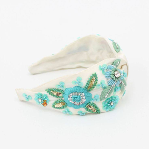 Nouveau design tendance 2026 : Bandeau en coton blanc brodé à la main pour filles – Accessoire de cheveux perlé pour fêtes, fabriqué en Inde - Product Image 1