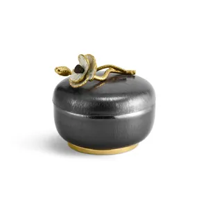 Bol décoratif moderne en céramique fait main, style américain, pour plantes, pièce d'appoint haut de gamme jetable pour fêtes et intérieurs contemporains - Product Image 4