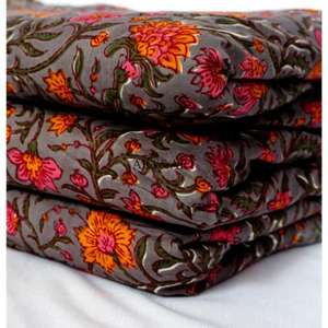 Tela de Algodón Estampada Floral de la Mejor Calidad, Proveedor Indio, Venta al por Mayor, Compre a Precio de Mayoreo en Pedidos al por Mayor - Product Image 2