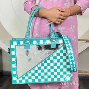 Sacs à main tendance en cuir véritable à carreaux, sacs fourre-tout en cuir de vachette à poils, sacs à bandoulière pour femmes avec sangle réglable pour un usage quotidien - Product Image 1