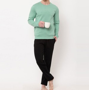 Sudadera de Hombre Verde Claro con Lavado Ácido, Estilo Deportivo, Bolsillos Laterales, Ropa Casual de Invierno, 100% Algodón, Corte Regular - Product Image 2