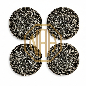 Portavelas de Lujo Hecho a Mano con Cuentas, Diseño Elegante en Rosa y Negro para una Decoración del Hogar con Estilo y Ambiente Festivo - Product Image 5