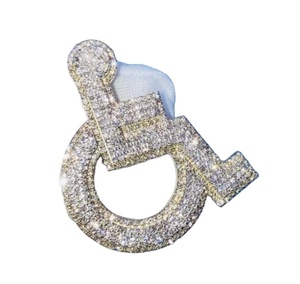 Colgante de silla de ruedas de plata esterlina Moissanite Hermoso colgante personalizado y colgante personalizado de Hip Hop - Product Image 1