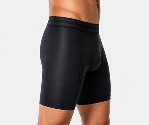 Les shorts de compression offrent une grande élasticité et un tissu respirant pour des performances optimales lors des séances d'entraînement en salle, de la course à pied et du cyclisme. - Product Image 4