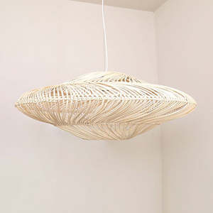 Luminaire suspendu en rotin naturel tissé pour la décoration du plafond de la maison, éclairage intérieur et design d'intérieur - Product Image 2