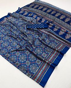 Sari traditionnel indien en soie pure satinée modal, imprimé numérique AJRAKH, doux et élégant pour les occasions spéciales - Product Image 1