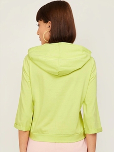 Sudadera con Capucha Verde Lima para Mujer, Estampado de Dibujos Animados Happy Zone, Talla Grande, Manga Tres Cuartos, 100% Algodón Tejido, Estilo Veraniego - Product Image 2
