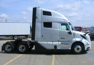 Camión Semirremolque Vol_VO VNL64T 660 VNL64T660 Usado SUPER ECONÓMICO, Modelos 2022, 2023 y 2024 - Product Image 3