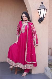 Traje Anarkali Tradicional Indio-Pakistaní para Mujer, con Bordado, Largo hasta el Suelo, Estilo Holgado, Color Magenta, para Fiestas - Product Image 2