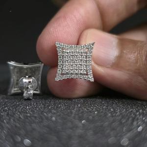 Pendientes de tuerca con corte brillante redondo de moissanita, con cierre de rosca, para mujer, joyería de plata 925, pendientes finos cuadrados con pavé para ella. - Product Image 3