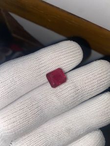 ทับทิมทรงเหลี่ยมแสงธรรมชาติ – พลอยหลวม 4.50 กะรัต สำหรับทำเครื่องประดับ สะอาดตา - Product Image 2