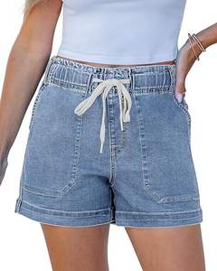 Shorts de mezclilla para mujer con volantes, cintura alta, corte recto, estampado digital, estilo board, con cierre de cremallera. - Product Image 1