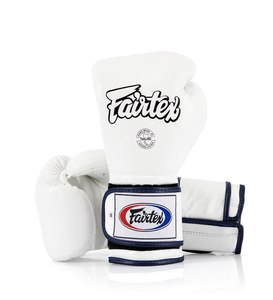 Guantes de Boxeo Fairtex de Primera Calidad, Cuero Vacuno Original, Ligeros, con Correa, para Sparring, Completamente Blancos - Product Image 1