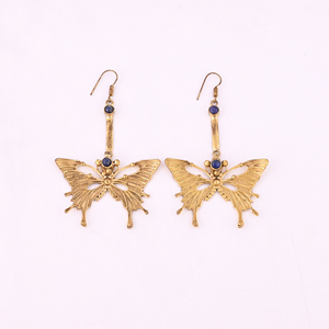 ต่างหูทรงหยดน้ำรูปผีเสื้อทองเหลืองชุบทอง 85x25 มม. - Product Image 1