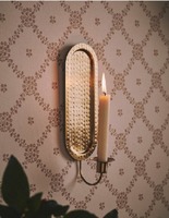 Ensemble de porte-bougies en fer à fixer au mur avec deux bougies coniques pour la décoration de la maison