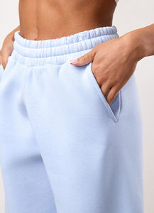 Joggers en molleton de coton pour femmes, coupe droite, oversize, jambe large, personnalisables avec logo, pour l'automne, le sport et la gym - Product Image 3